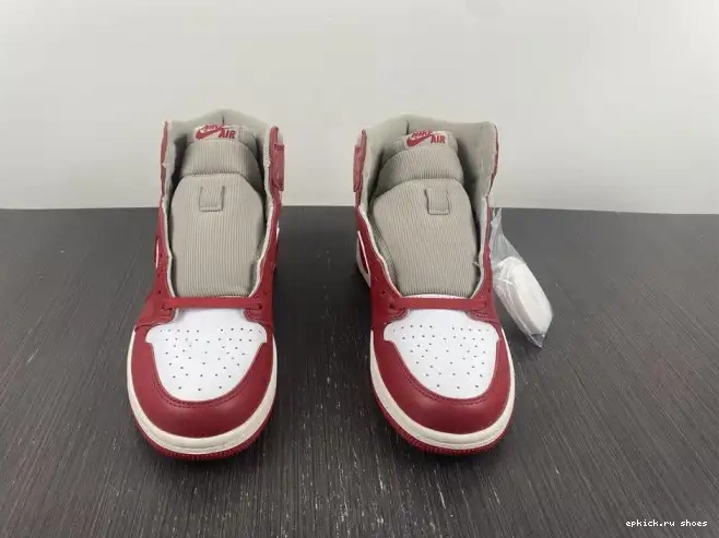 Cheap (W) Chenille OG 1 Newstalgia DJ4891-061 High Jordan 0419